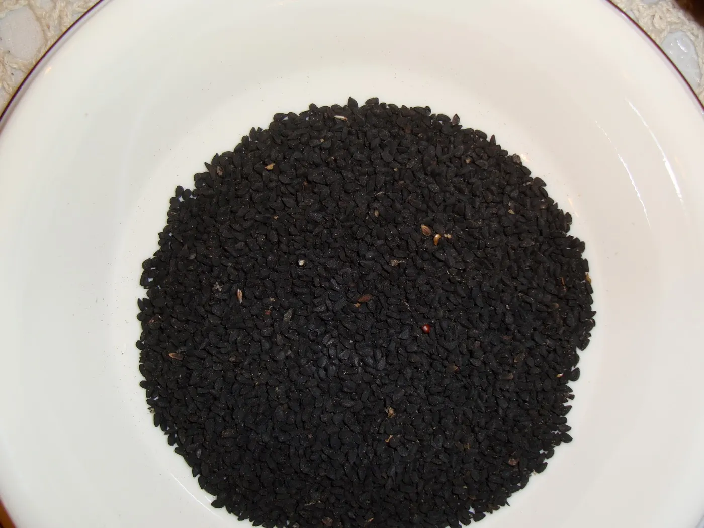Nigella seeds are often confused with onion seeds, but they are quite different and should not be substituted.