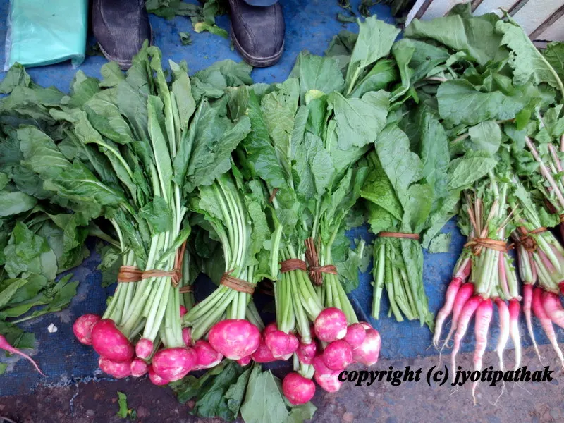 Gante Moolaa ko Saag or Dalle Moolaa ko Saag - ( गानते मुलाको साग - डल्ले मुलाको साग) - Turnips Greens - Usually turnips are grown for their roots, but in Nepal the young and tender greens are cooked like a common greens.