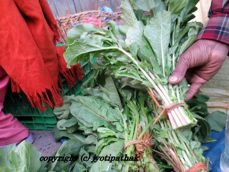 A little better close-up picture that shows detail of Gante Moolaa ko Saag or Dalle Moolaa ko Saag ( गानते मुलाको साग - डल्ले मुलाको साग)