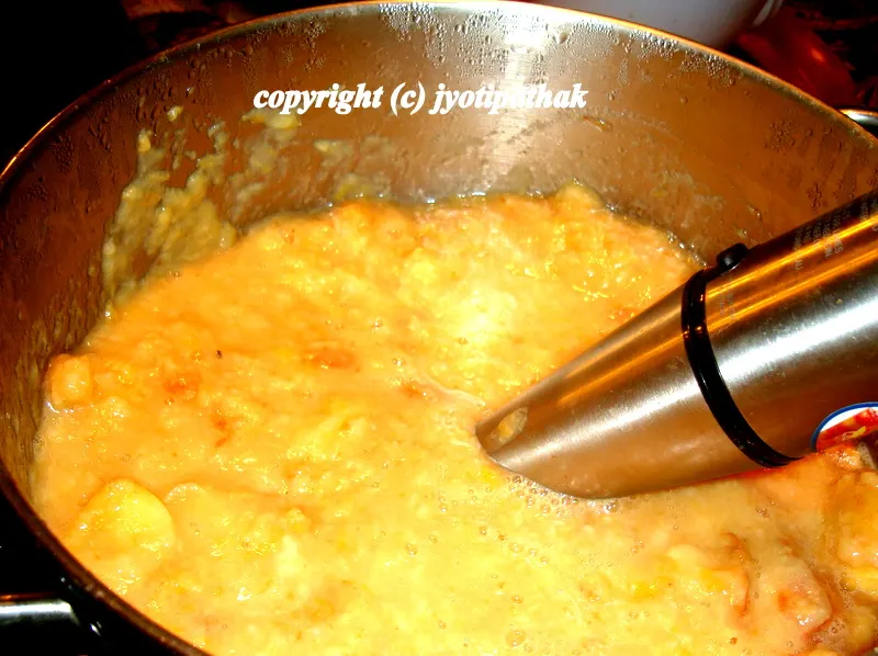 ... now run through the hand-held blender to make a very smooth puree...
