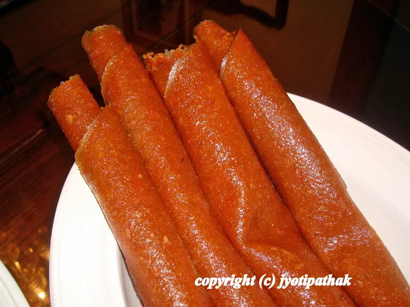 ... storage - to shore the finished fruit leather, roll them up and wrap tightly with plastic wrap or wax paper, tie with a string to hold the roll ...