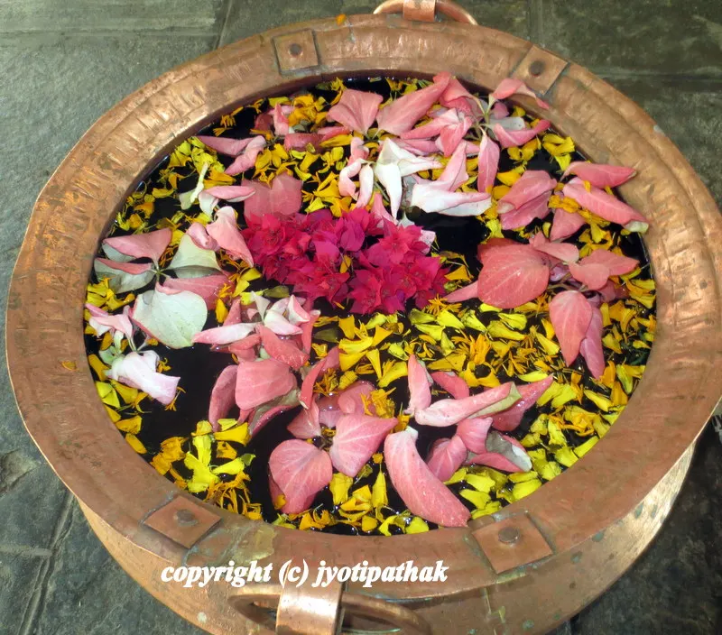... this beautiful pink, white, yellow and deep purple floating garden is sending you warm wishes ...