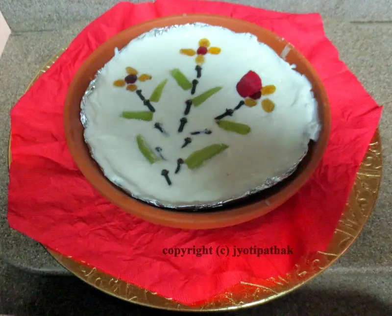 Homemade yogurt made for an anniversary party - creative fruits and dry-fruits toppers - photo courtesy Prarthana Singh