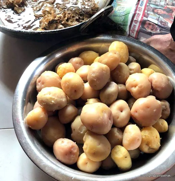 Traditional Alu ko Achaar ( Nepali Potato Salad)